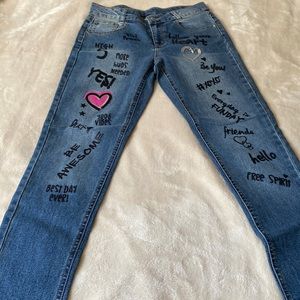Kids jeans trendy